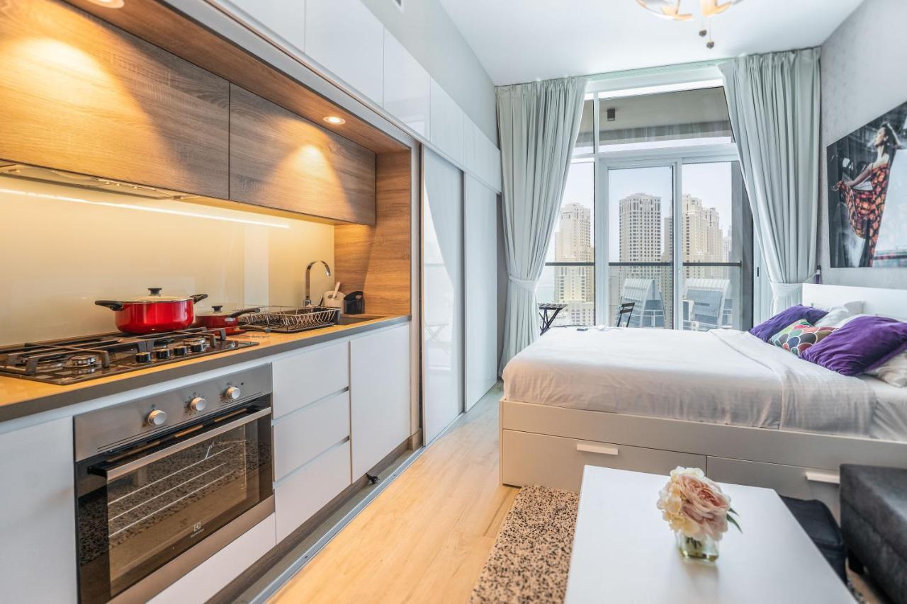 דובאי Fam Living - Marina Marvel - Studio Apartment With Breathtaking Views In Studio One Tower מראה חיצוני תמונה