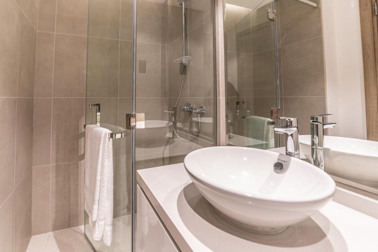 דובאי Fam Living - Marina Marvel - Studio Apartment With Breathtaking Views In Studio One Tower מראה חיצוני תמונה