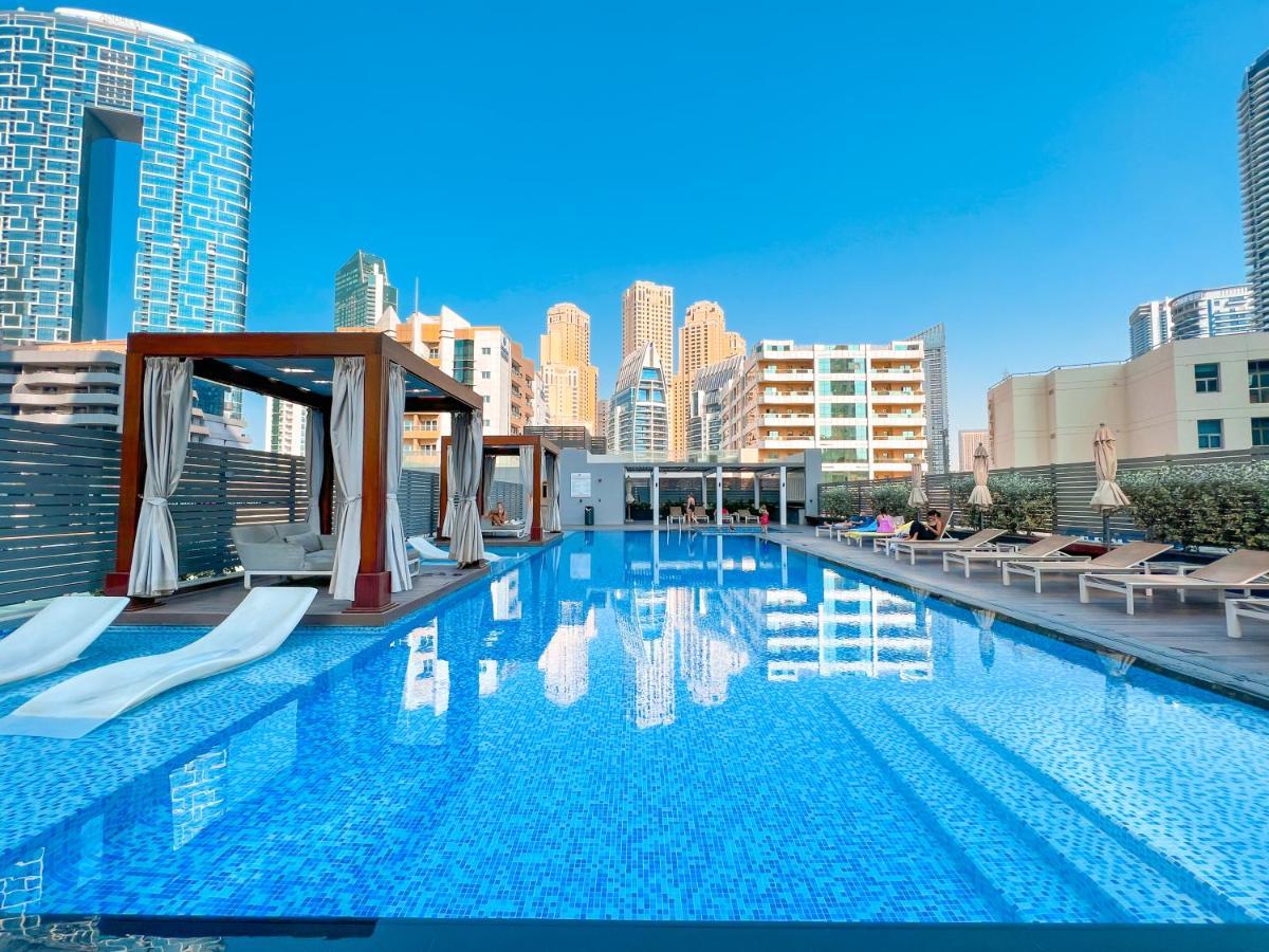 דובאי Fam Living - Marina Marvel - Studio Apartment With Breathtaking Views In Studio One Tower מראה חיצוני תמונה