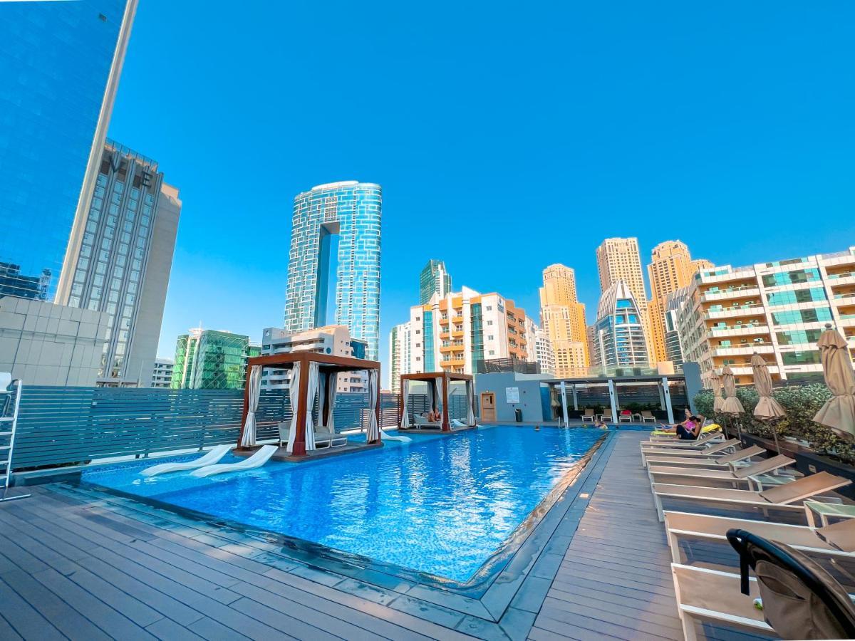 דובאי Fam Living - Marina Marvel - Studio Apartment With Breathtaking Views In Studio One Tower מראה חיצוני תמונה